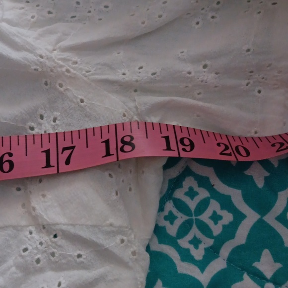 Milano~White Embroidered Eyelet Lightweight Cardigan Jacket Y2K - Picture 9 of 15